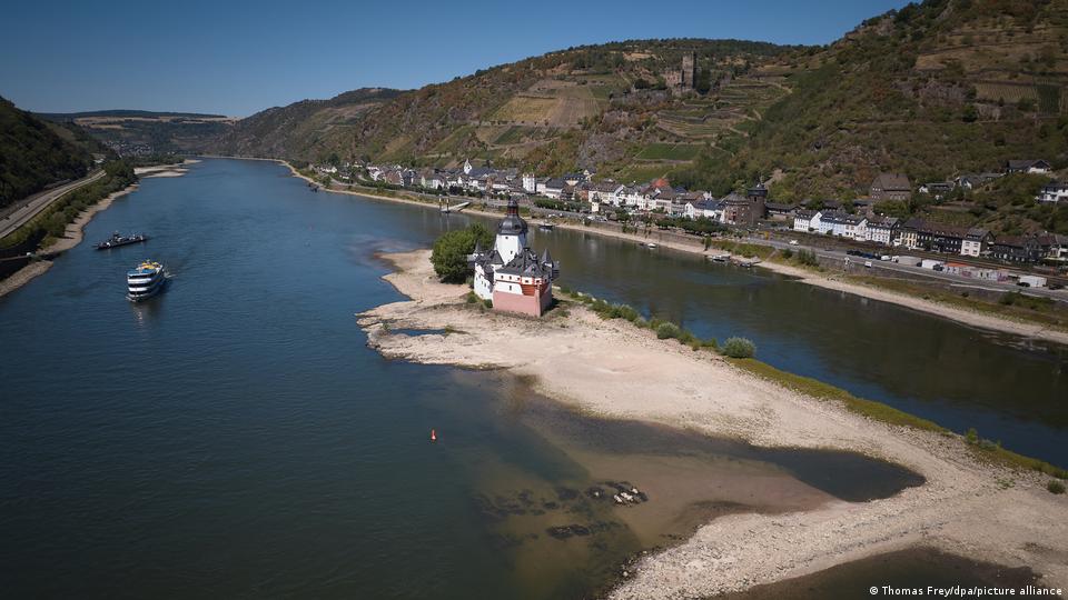Burg Pfalzgrafenstein auf der Insel Falkenau mitten im Rhein bei Kaub