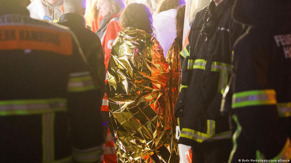 Ein geretteter Passagier in Hamburg