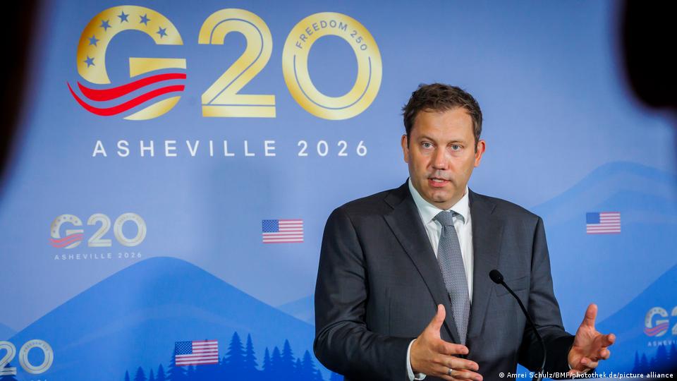 Der deutsche Finanzminister Lars Klingbeil spricht beim G20-Treffen in Asheville, North Carolina, USA. 31. August 2026.