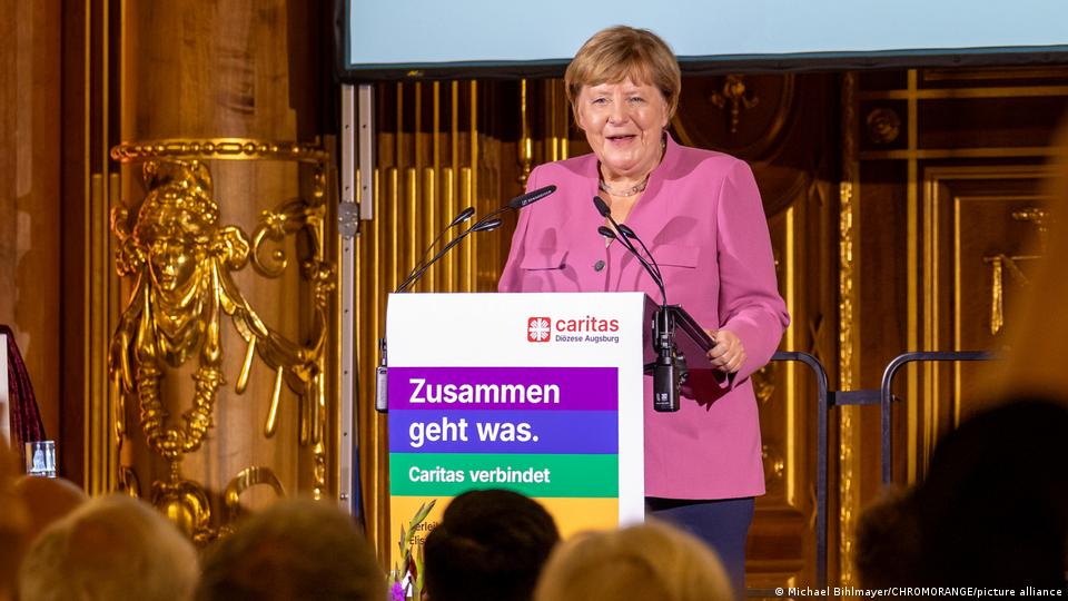 Die ehemalige deutsche Bundeskanzlerin Angela Merkel hält am 25. September 2026 in Augsburg eine Rede nach der Verleihung des Elisabeth-Preises der Caritas