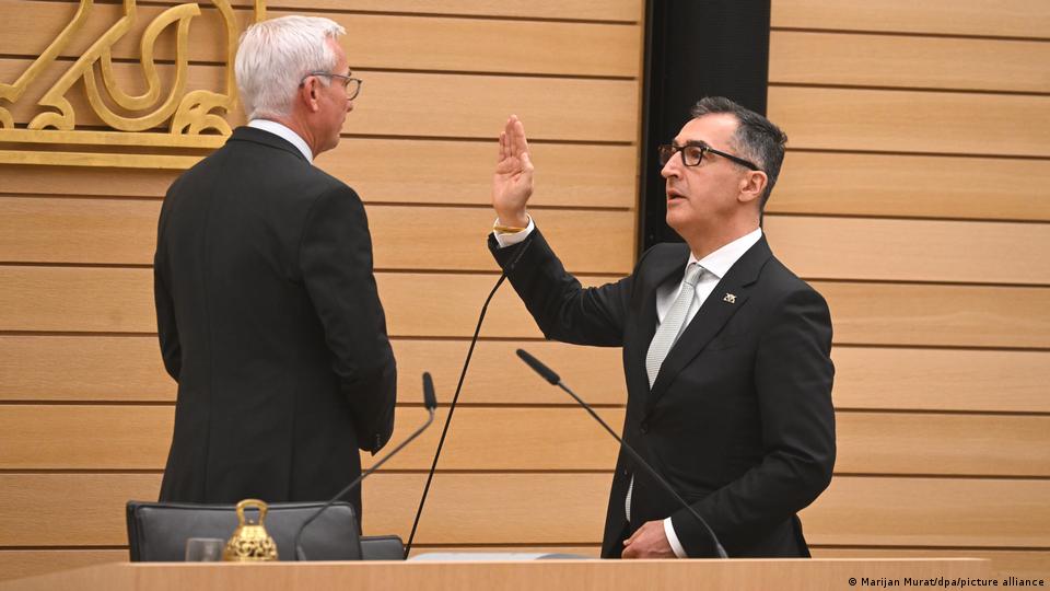 Cem Özdemir wird als Ministerpräsident vereidigt