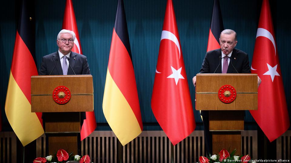 Frank-Walter Steinmeier und Recep Tayip Erdogan in Ankara