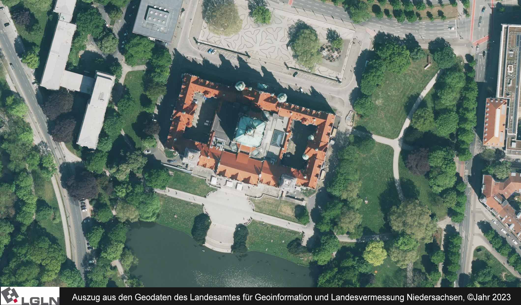 Hannover: Neues Rathaus. Luftbild