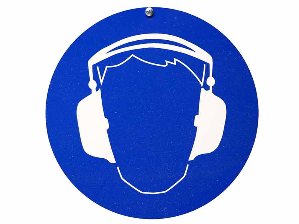 Schild: Hörschutz tragen