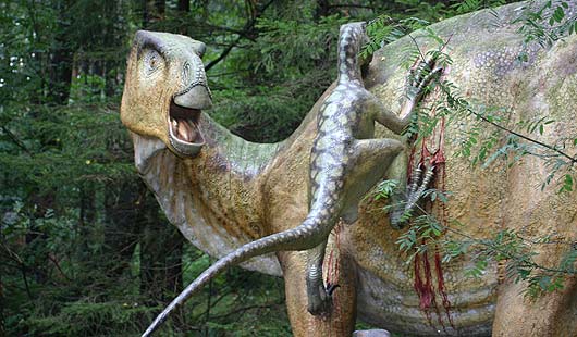 Dinosaurier-Nachbildung im Dino-Park