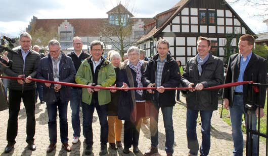 Offizielle Eröffnung des neuen Radrundweges Wolfstour am Burghof Rethem