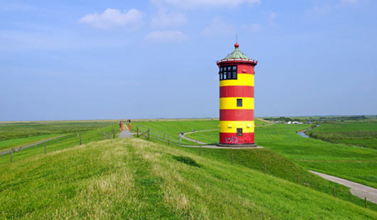 Leuchtturm in Pilsum Ostfriesland - Wahrzeichen von Niedersachsen