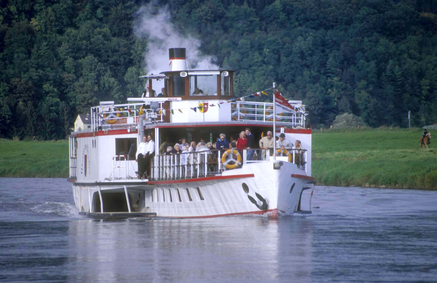 Weser-Dampfer - Weserbergland Tourismus e. V.