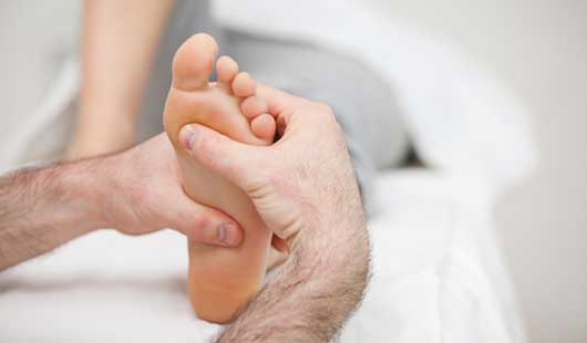 Entspannung pur mit Fußzonenreflexmassage im Wellnesshotel an der Nordsee